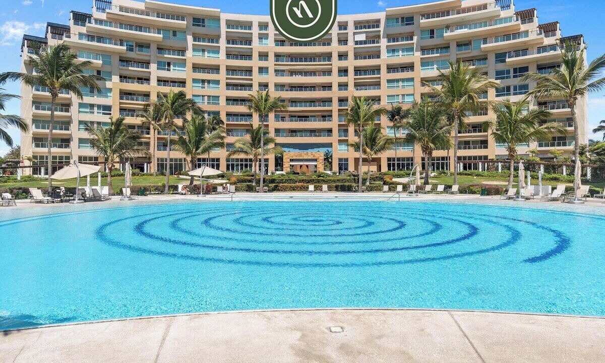 Photo of Outdoor in Flamingos