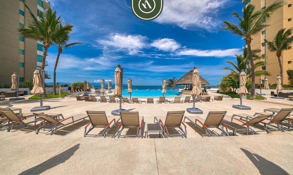 Photo of Outdoor in Flamingos
