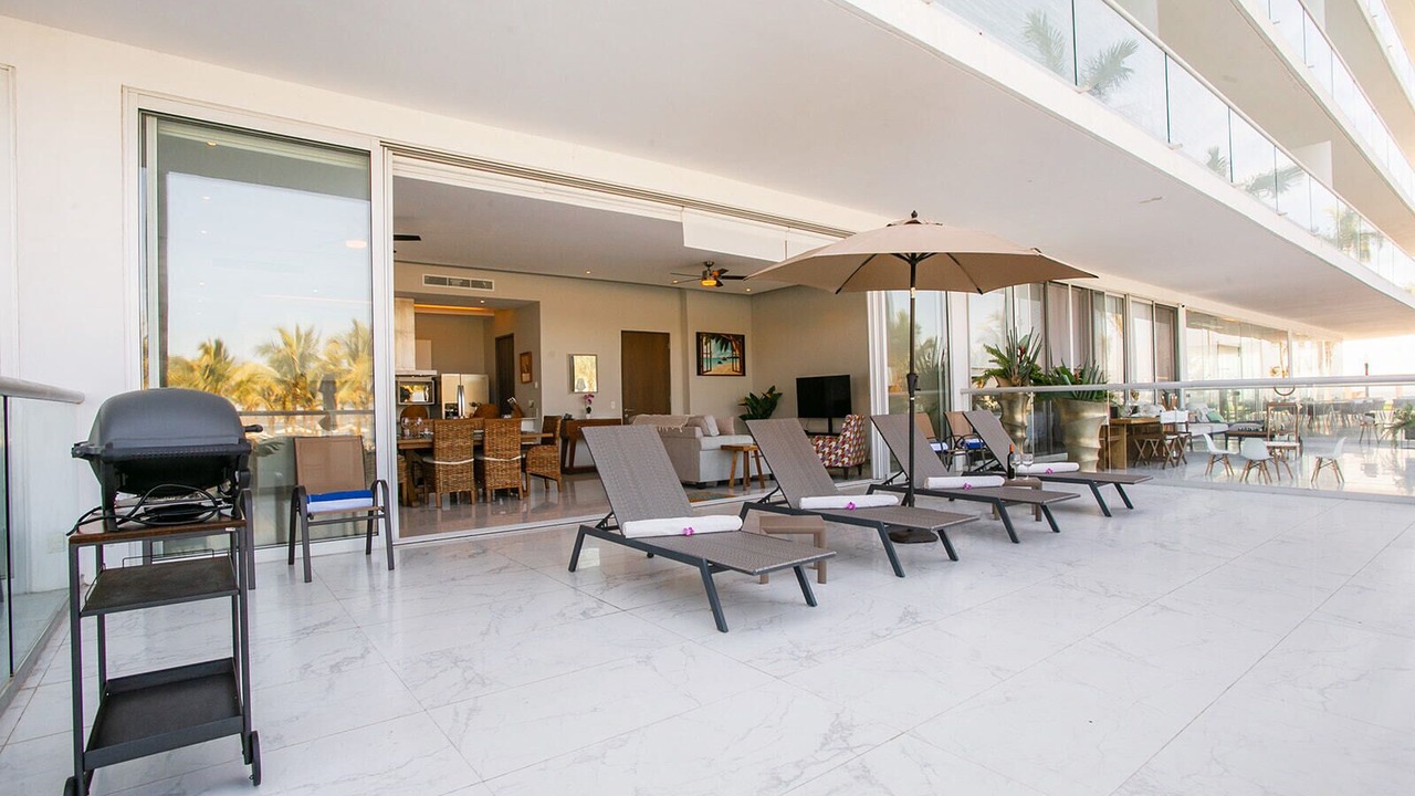 Photo of Outdoor in Flamingos