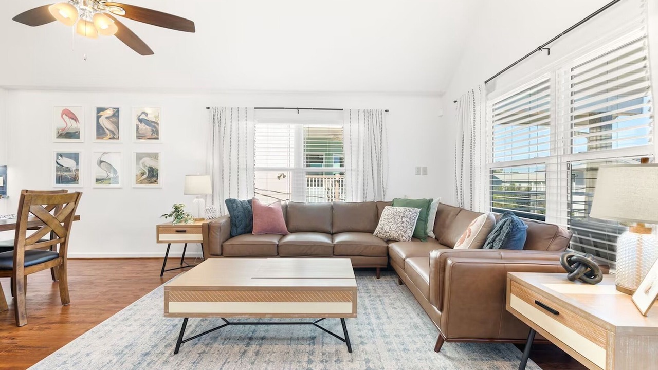 Photo of Livingroom in Butler Beach