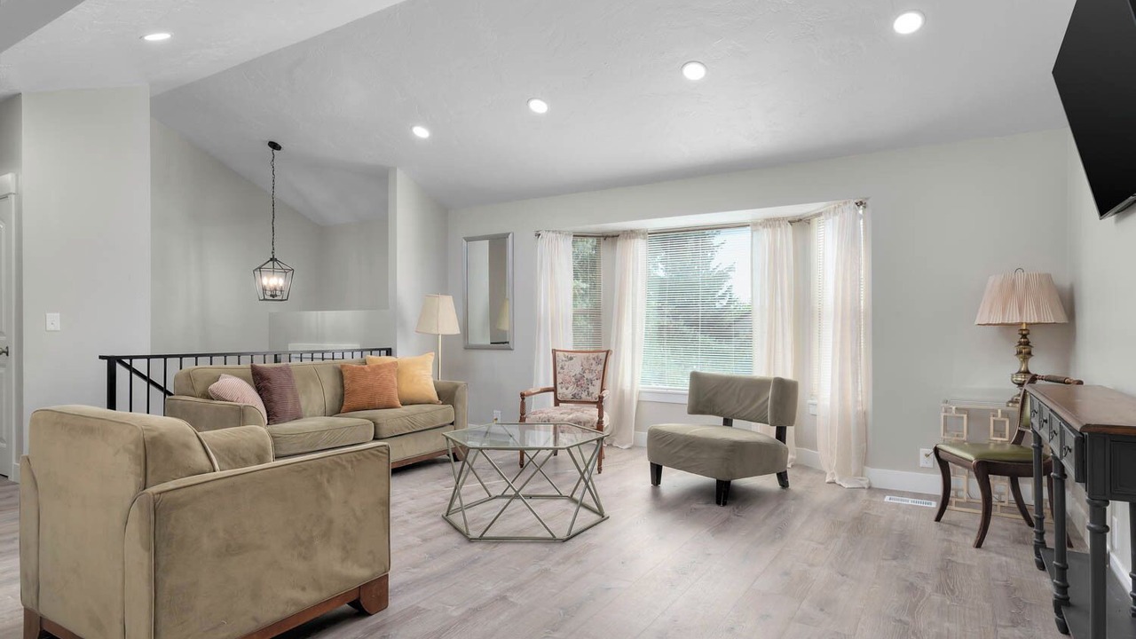 Photo of Livingroom in West Jordan