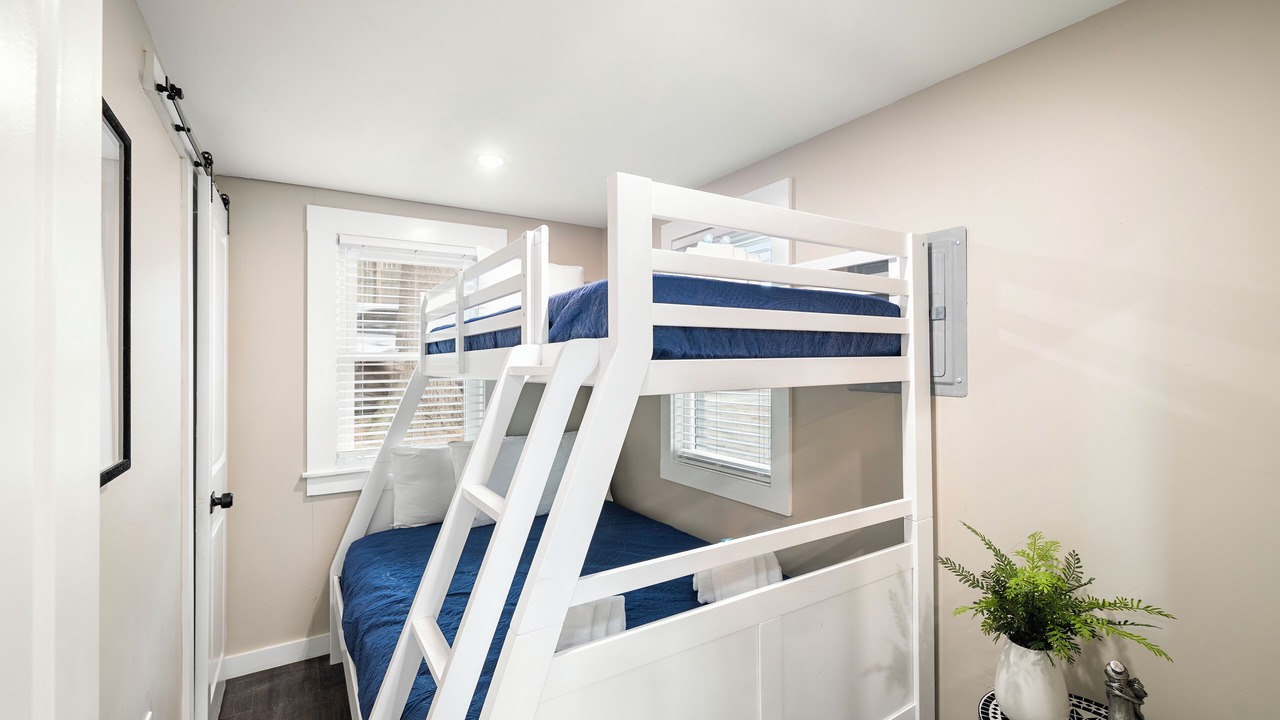 Photo of Bedroom in Alton Bay
