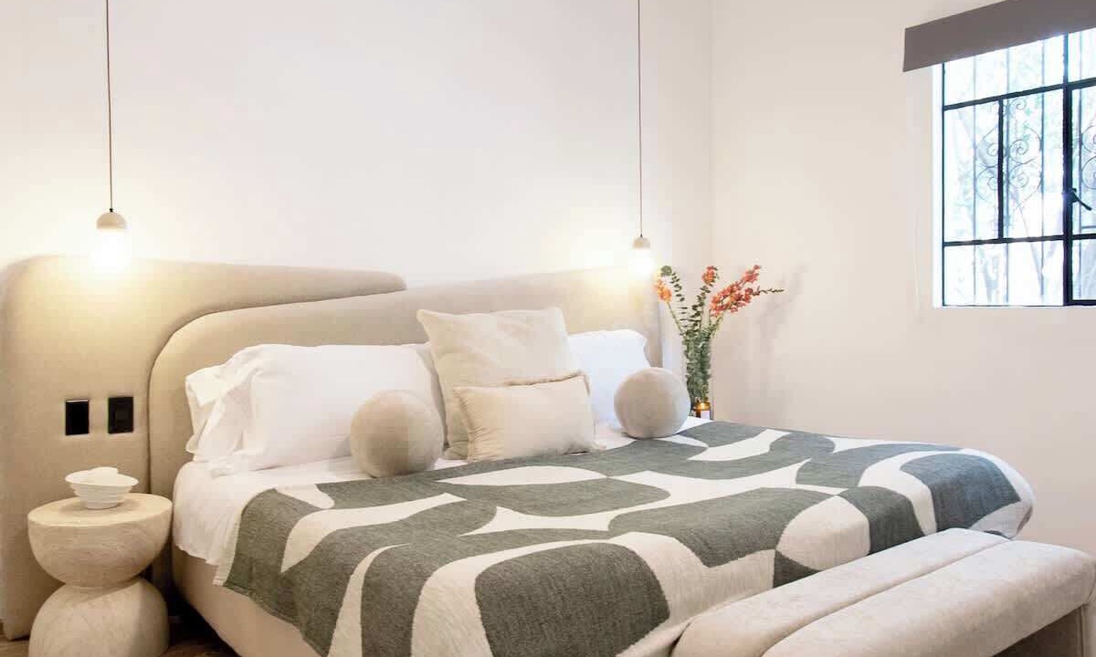 Photo of Bedroom in Anahuac