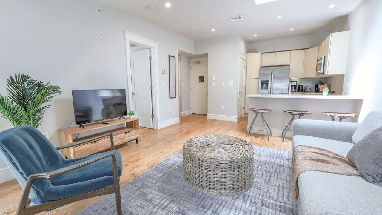 Photo of Livingroom in Back Bay