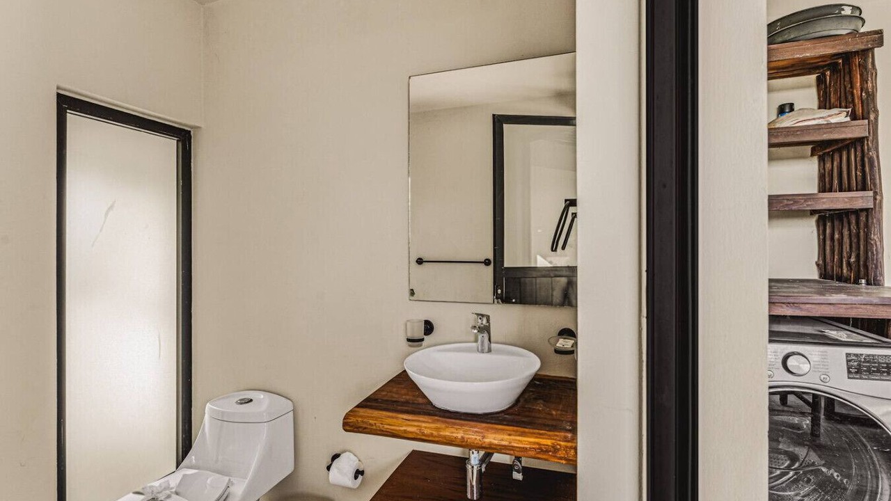 Photo of Bathroom in Zama