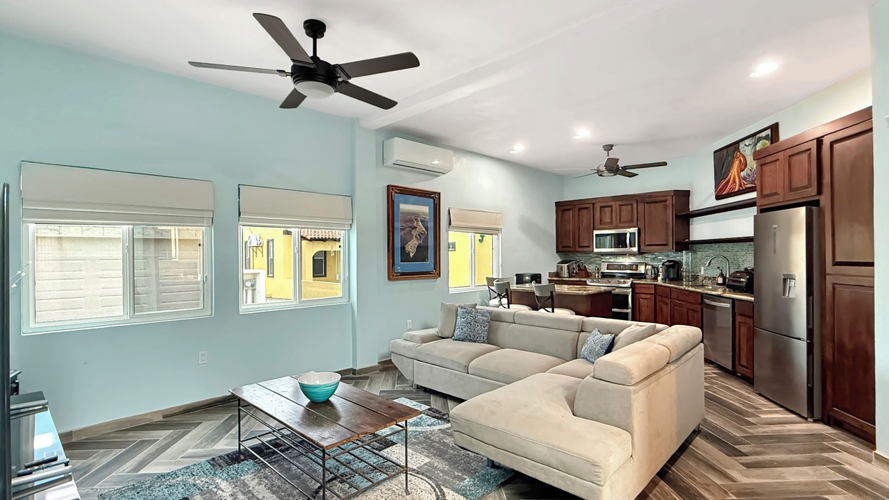 Photo of Livingroom in Cholla Bay