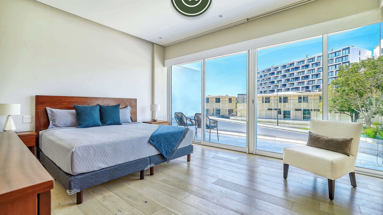 Photo of Bedroom in Flamingos
