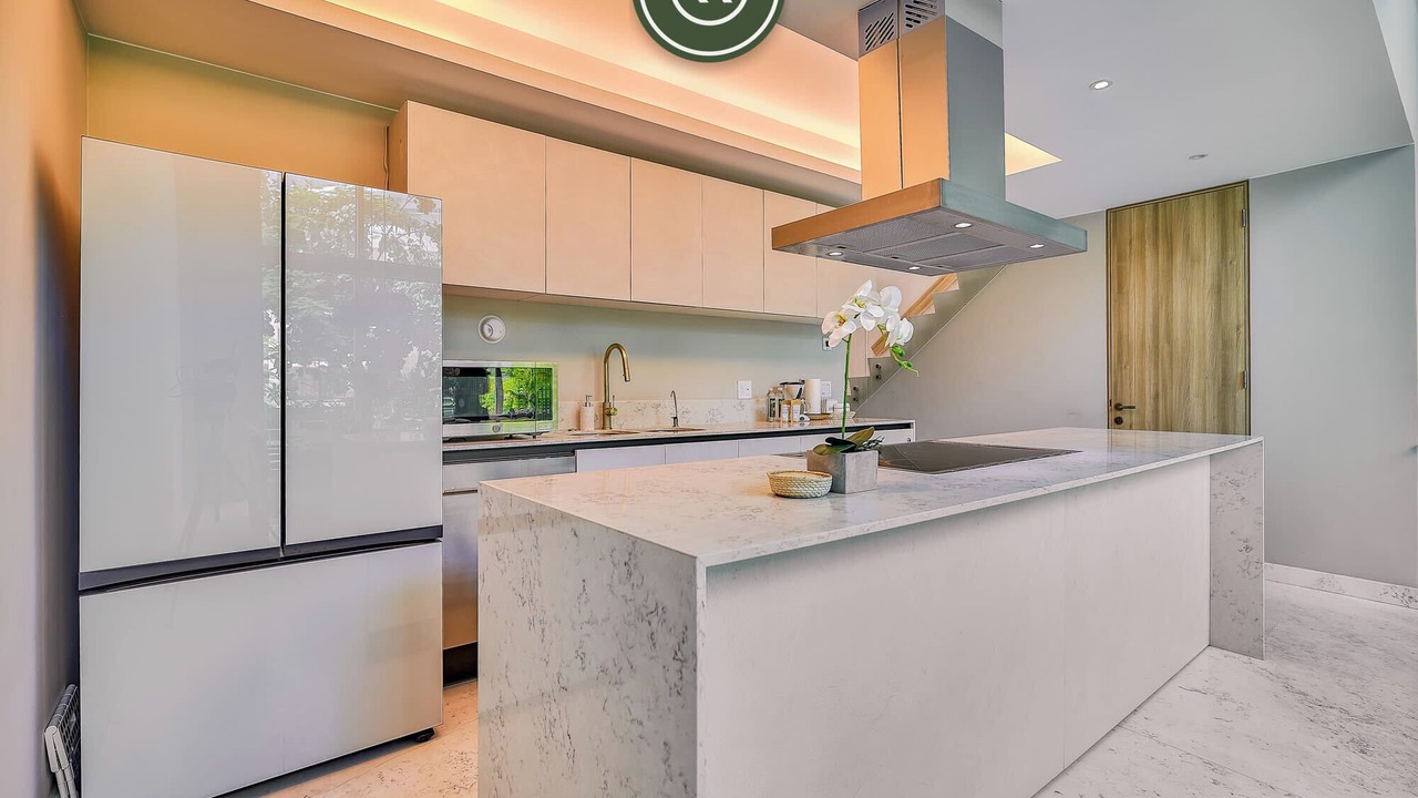 Photo of Kitchen in Flamingos