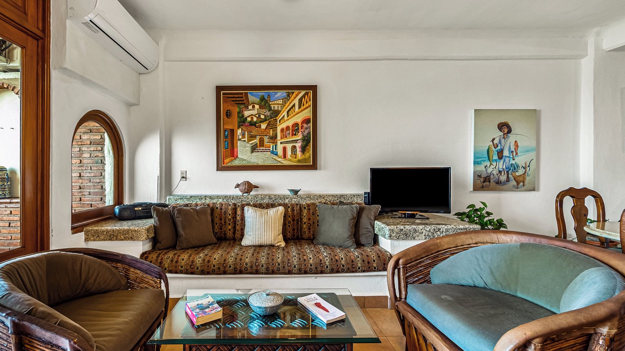 Photo of Livingroom in Romantic Zone