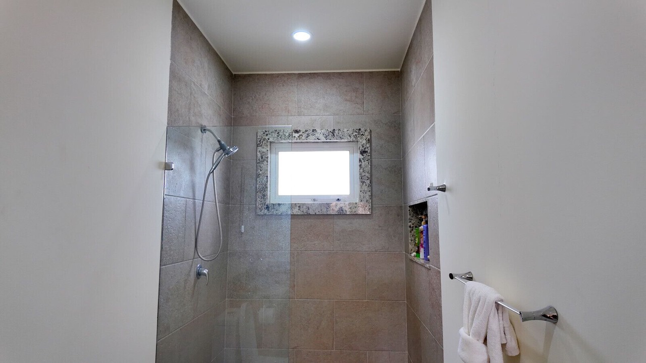 Photo of Bathroom in Buenavista