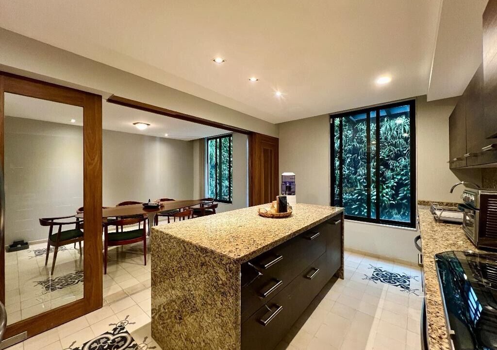 Photo of Kitchen in Hipodromo