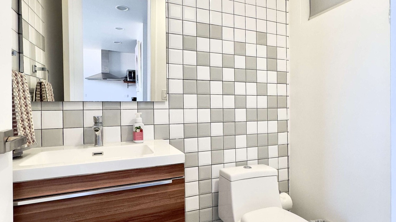 Photo of Bathroom in Avenida Revolucion