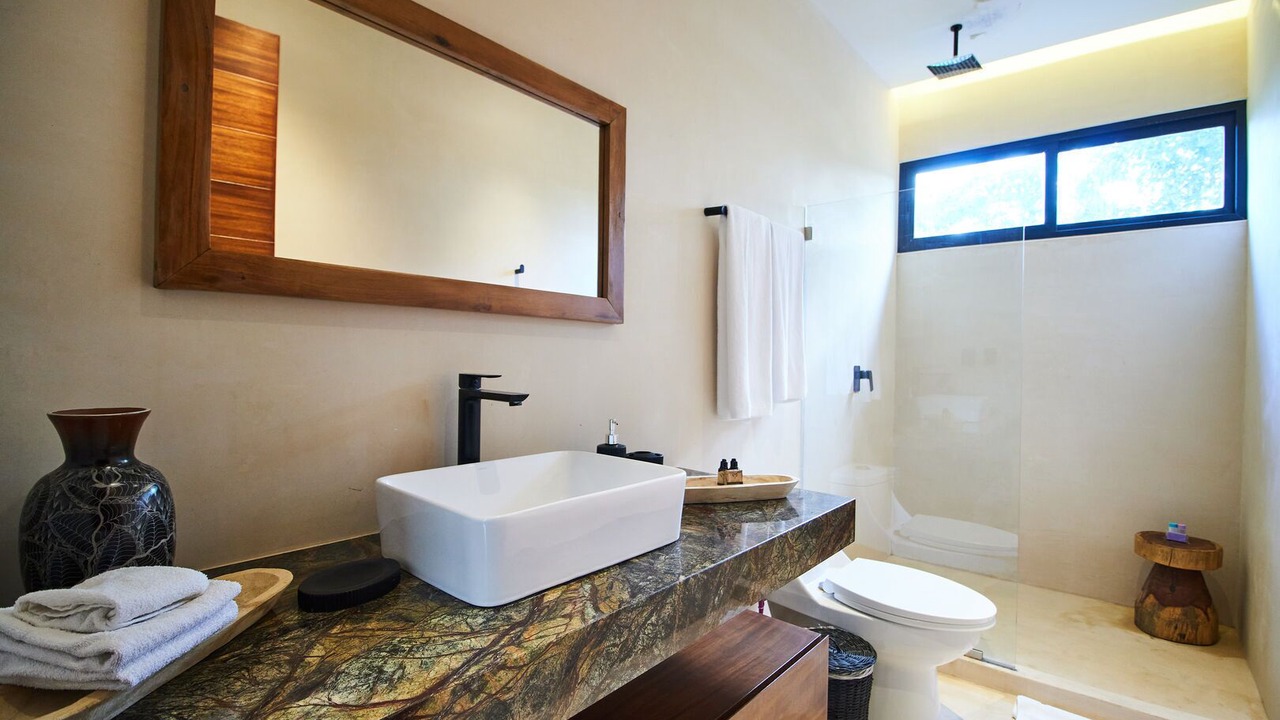 Photo of Bathroom in Zama