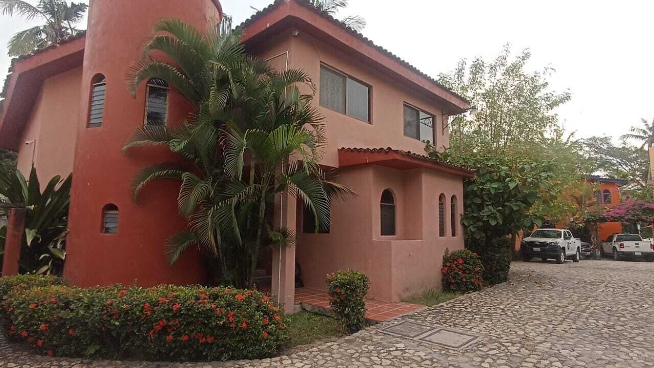 Photo of Outdoor in Flamingo