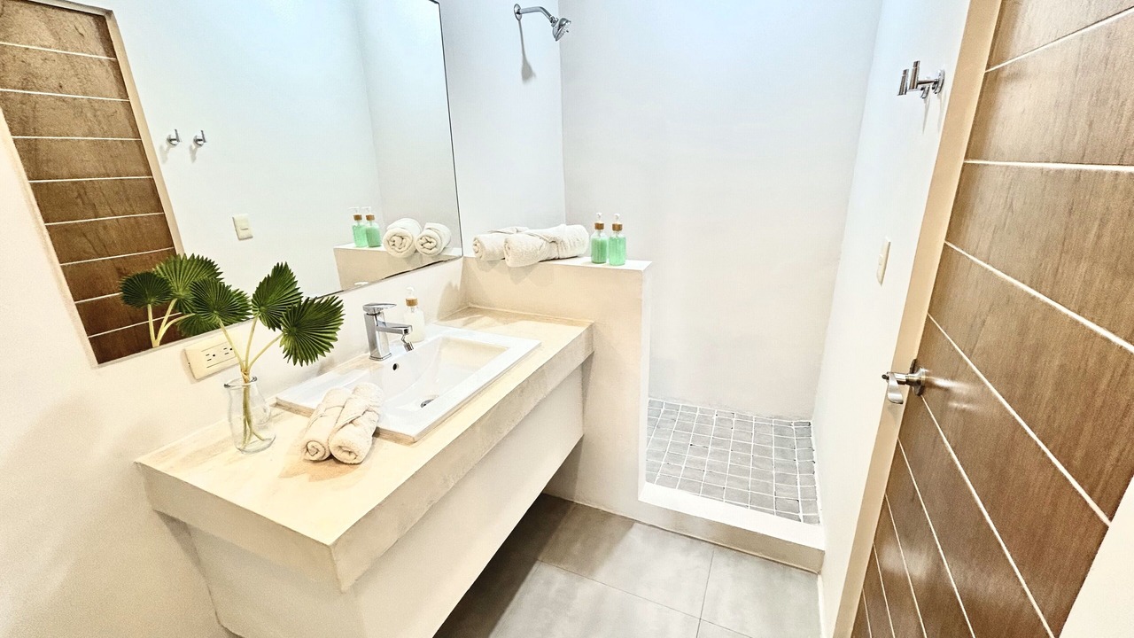 Photo of Bathroom in 12th Street