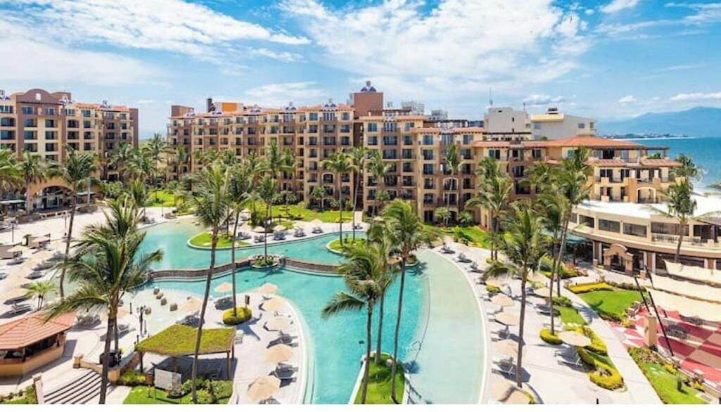 Photo of Outdoor in Flamingos