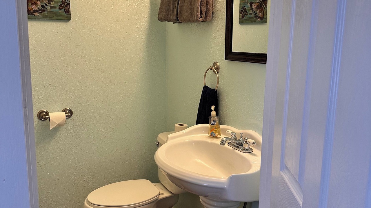 Photo of Bathroom in La Grande