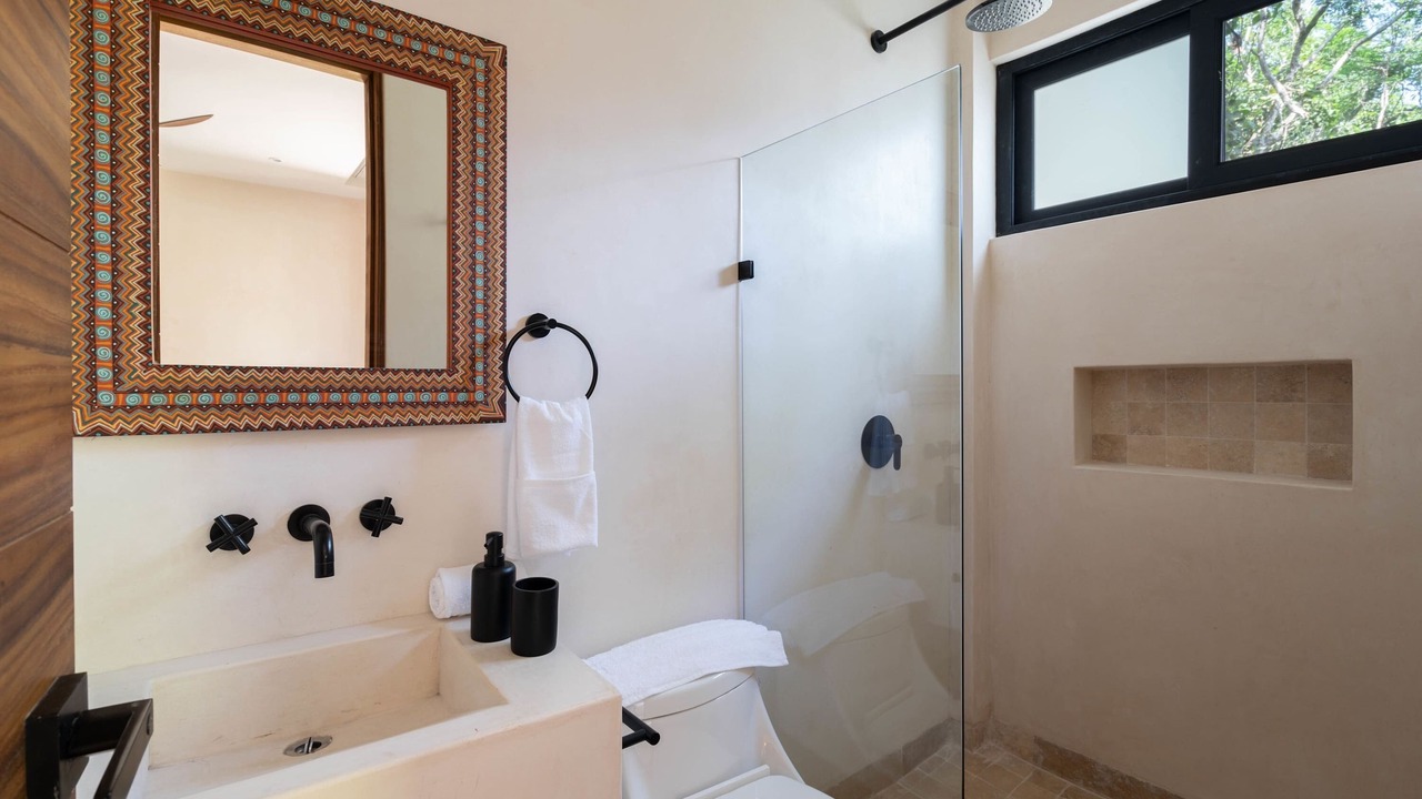 Photo of Bathroom in Zama