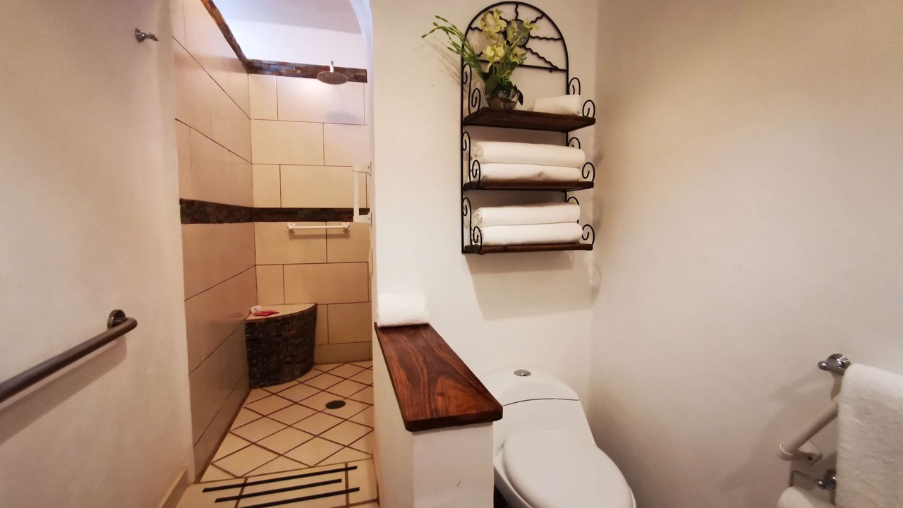 Photo of Bathroom in Fluvial Vallarta