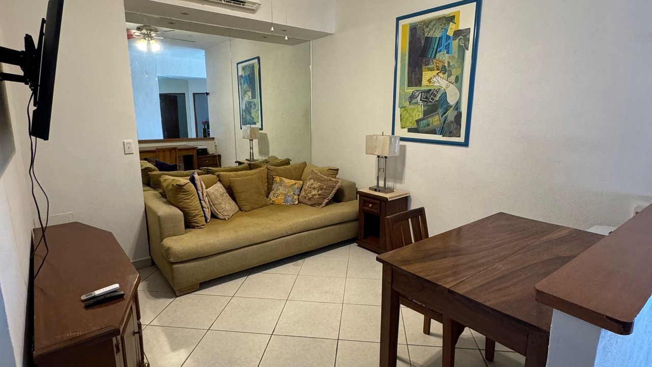 Photo of Livingroom in Romantic Zone