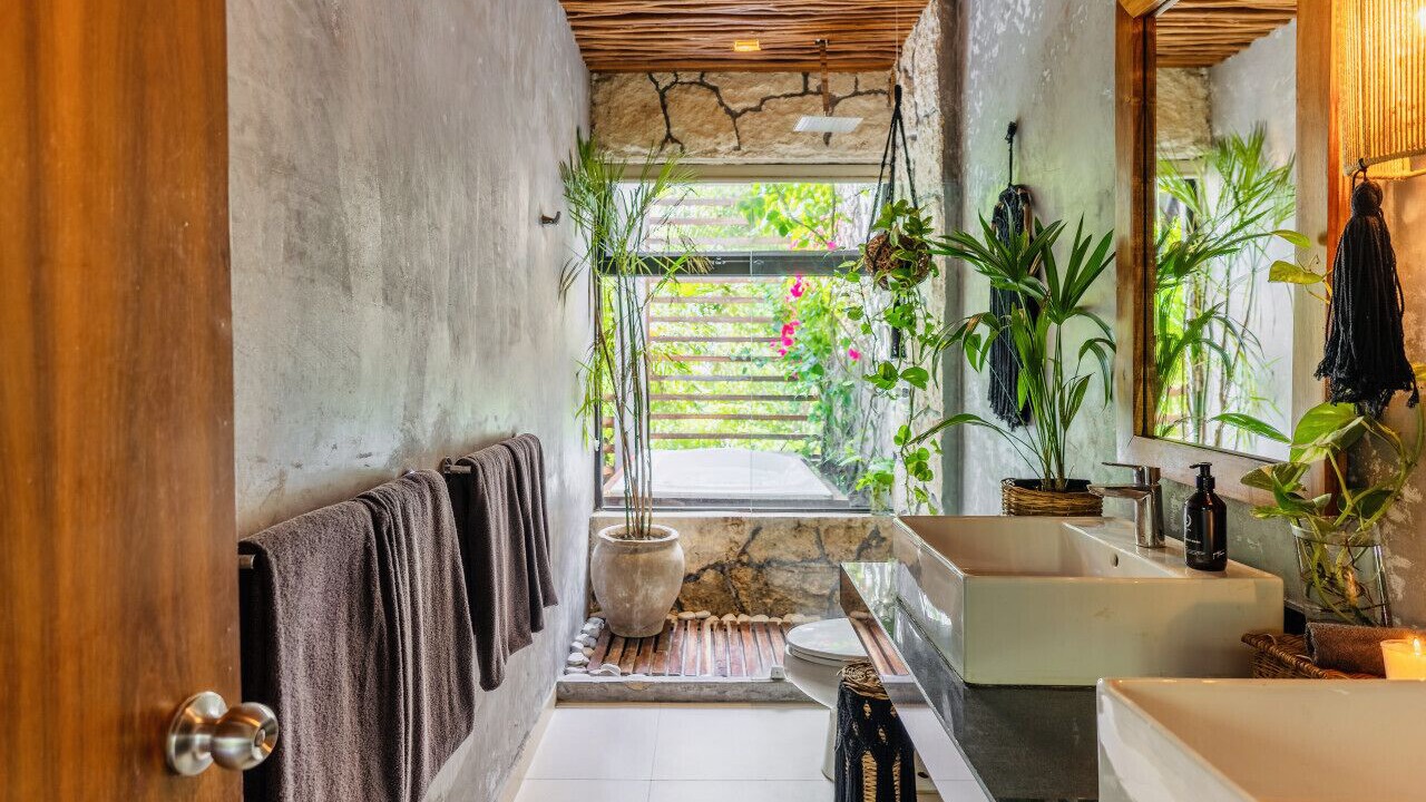 Photo of Bathroom in Zama