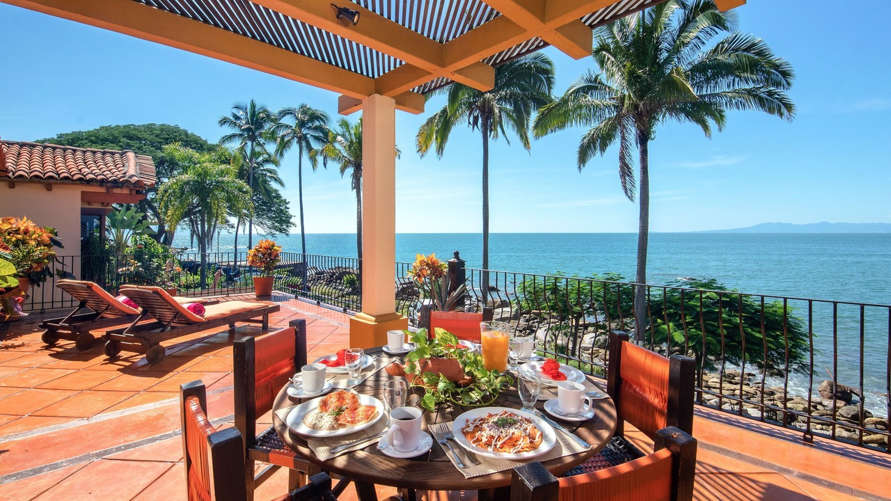 Photo of Outdoor in Romantic Zone