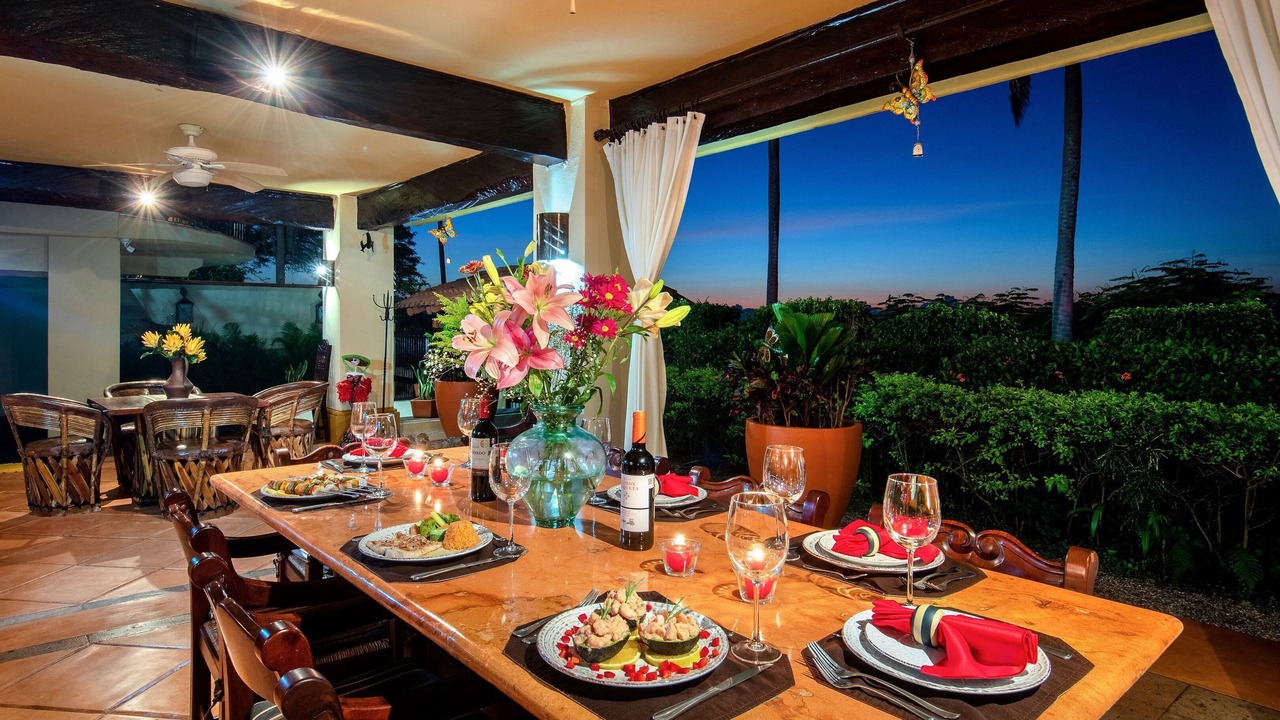 Photo of Outdoor in Romantic Zone