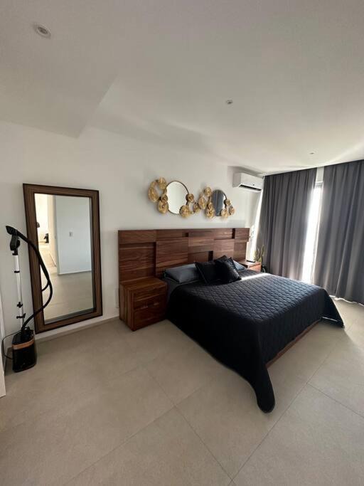Photo of Bedroom in Flamingos