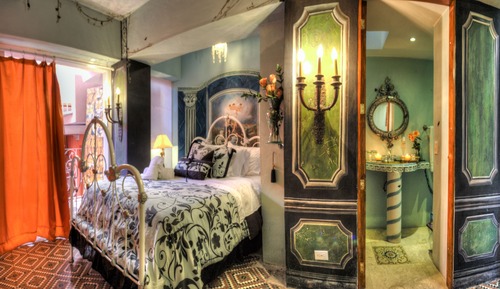 Mariposa Room