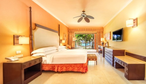 Junior Suite, Oceanfront (Premium Level)
