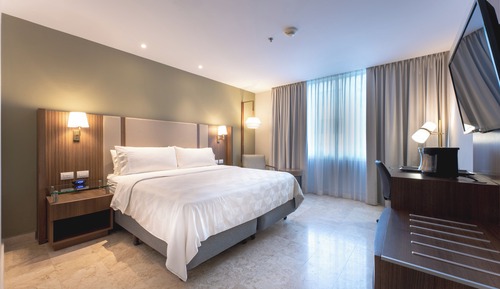 Standard Room, 1 King Bed