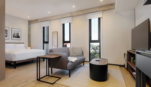 Apartment (LB)