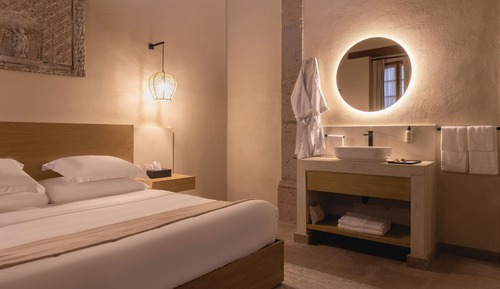 Premier Room