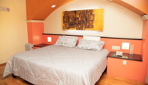 Basic Room (King)