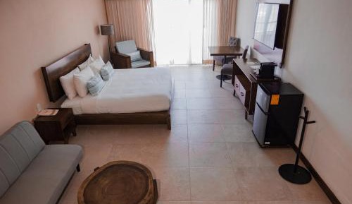 Superior King Suite