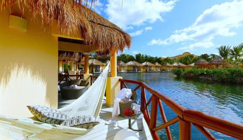 Romance Bungalow by the lake Adults Only