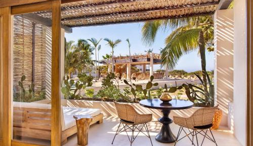 Premium King Room with Pool View