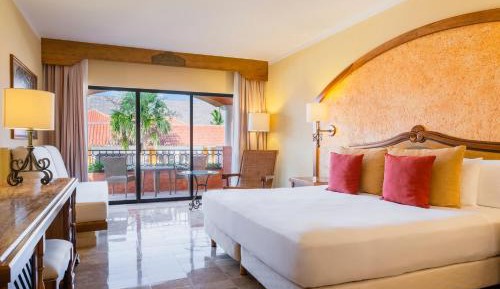 Premium Near Pool