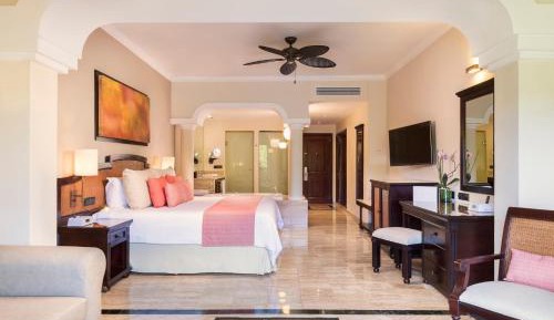 Junior Suite with Garden View