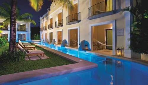 Preferred Club Deluxe Swimout Garden Double