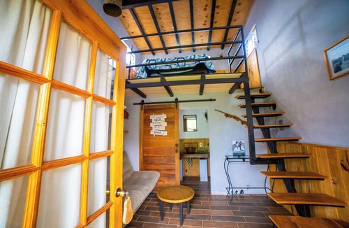 Valle de Bravo Cabin | Tombstone