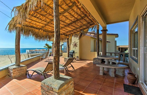 Las Conchas Cottage | Charming Las Conchas Home w/Patio: Steps to Beach
