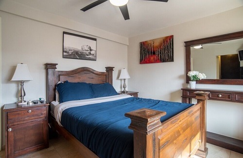 La Joya House | 3 BR Cozy Large Family Ocean VIEW house Comm Pool