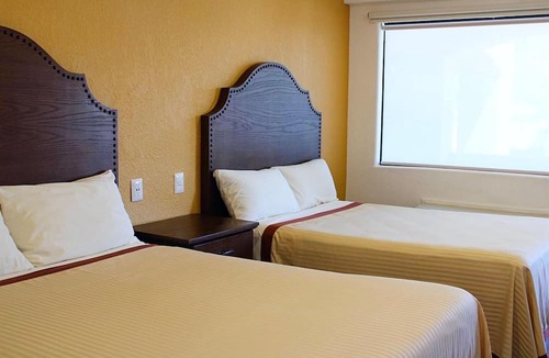 Tecate Hotel | Estancia Inn