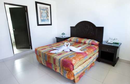 Puerto Juarez Hotel | Hotel del Sol