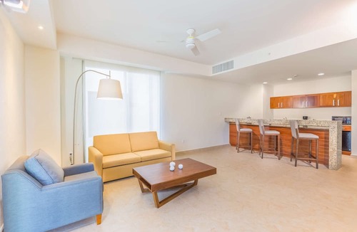 Rancho Cerro Colorado Hotel | Hampton Inn & Suites by Hilton Los Cabos