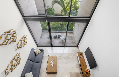 Downtown Apartment | Oceana by Corax Management