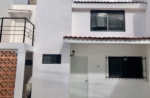 Cancun Apartment | El Departamento Lunero