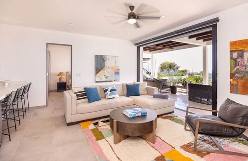 Cerritos House | The Cove at Cerritos