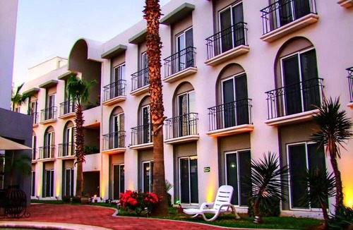 Ampliacion Juarez Hotel | Seven Crown Express & Suites by Kavia